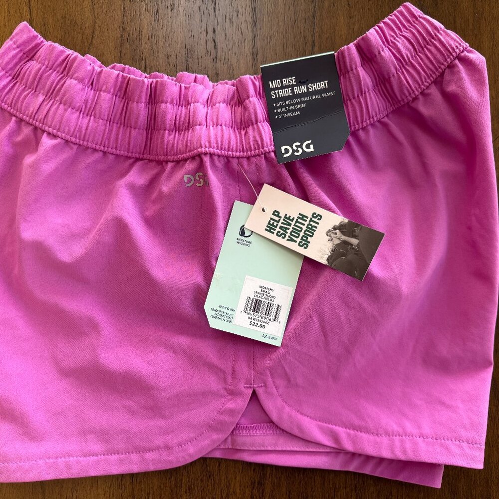 Womens DSG Mid Rise Stride Run Short size S NWT